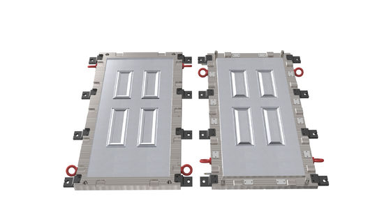 Forgeage par compression SMC Production constante et rapide pour la peau de porte