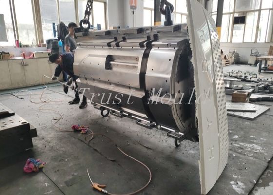 OEM New High Quality SMC Auto Part Mould