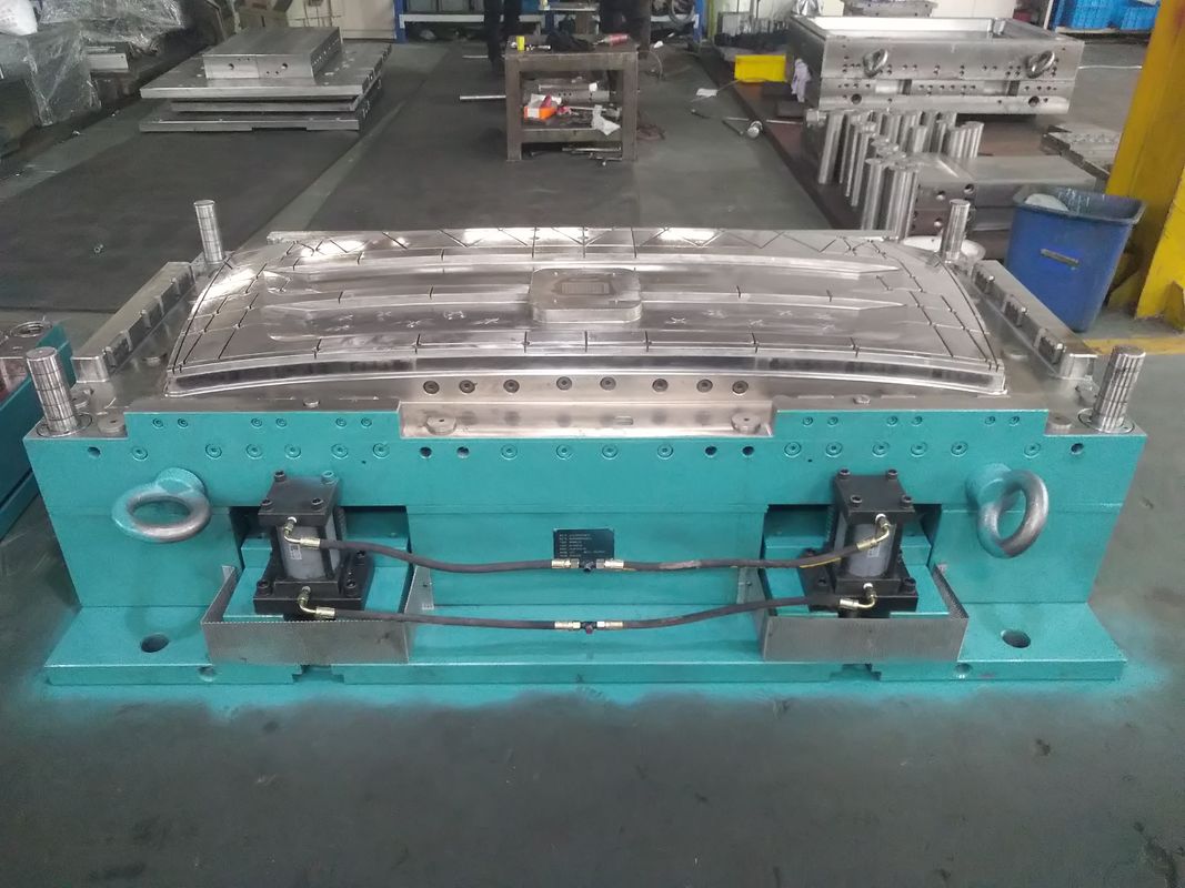 Compatible avec différentes machines et procédés de moulage Outils SMC Conforme aux normes et réglementations de l'industrie
