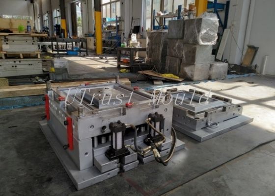 300000-1000000 Shots SMC Compression Molding For Electric Apparatus